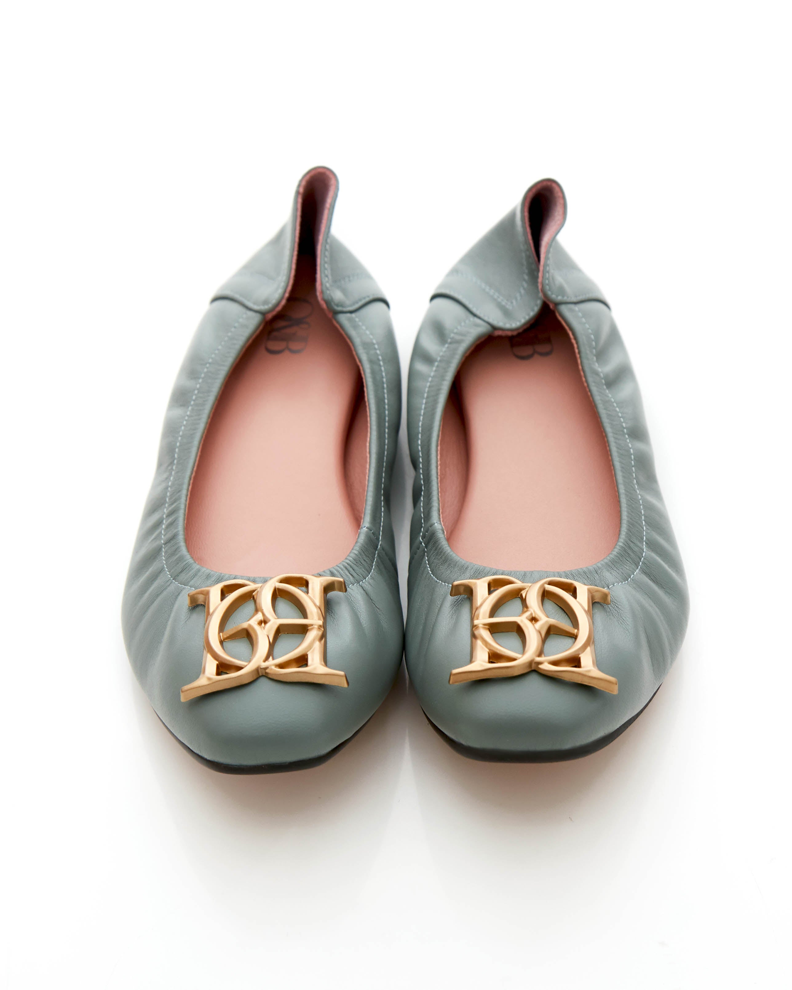 Audrey Crest in Dollar Grey