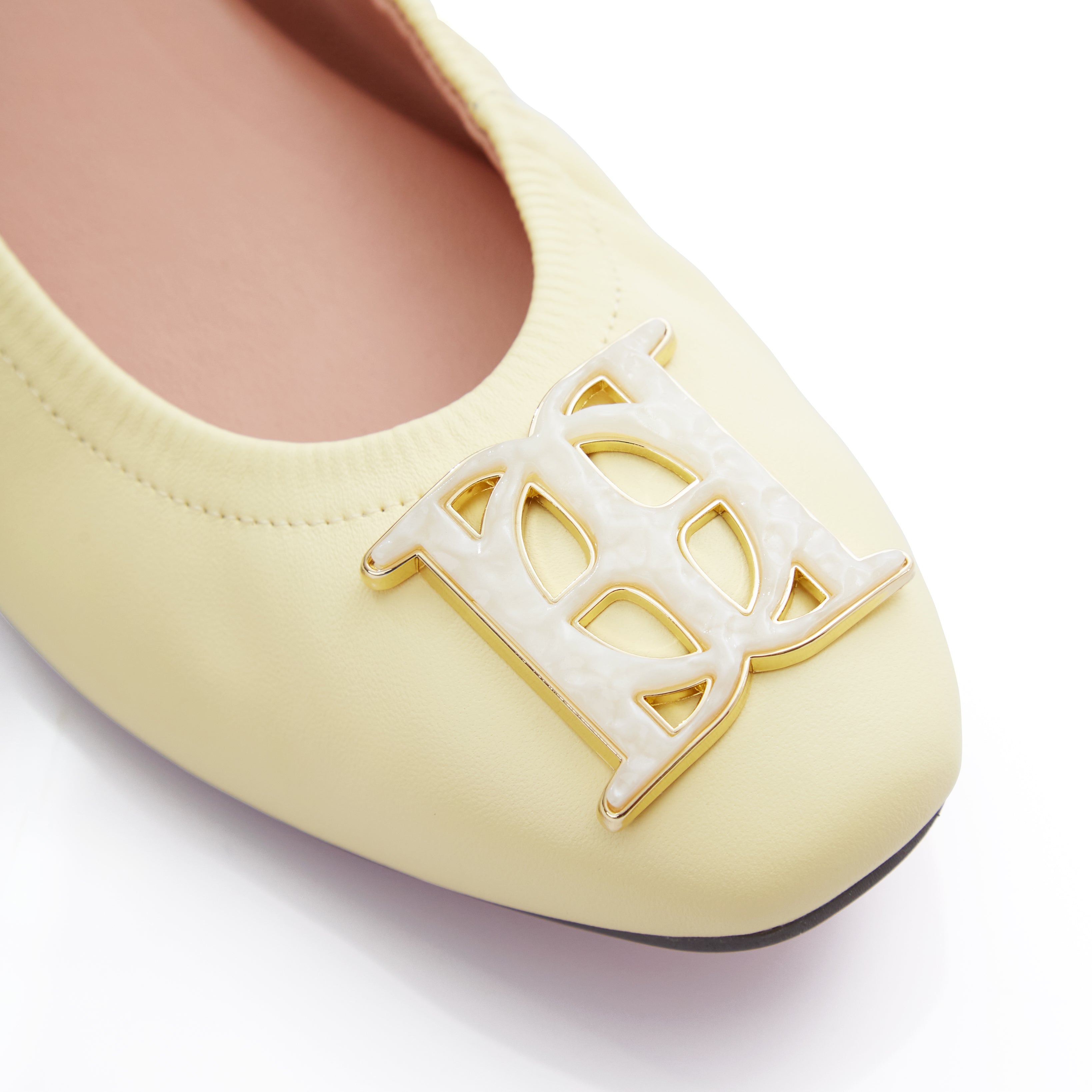 Audrey Crest in Pearl Butter