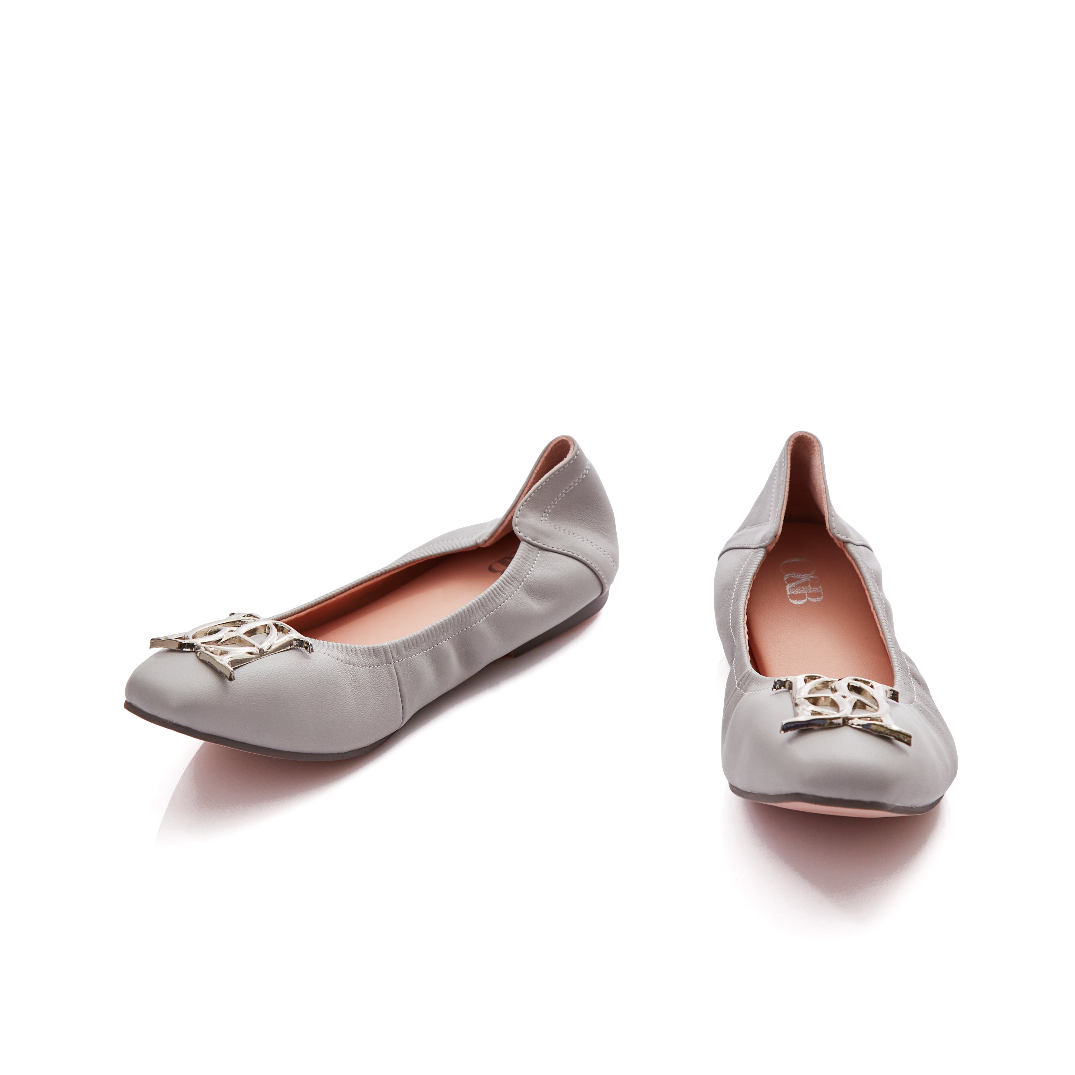 Audrey Crest in Grey Scale