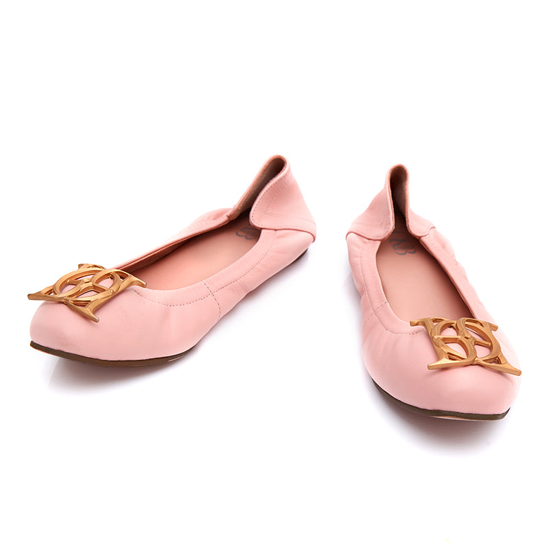 Audrey Crest in OandB pink