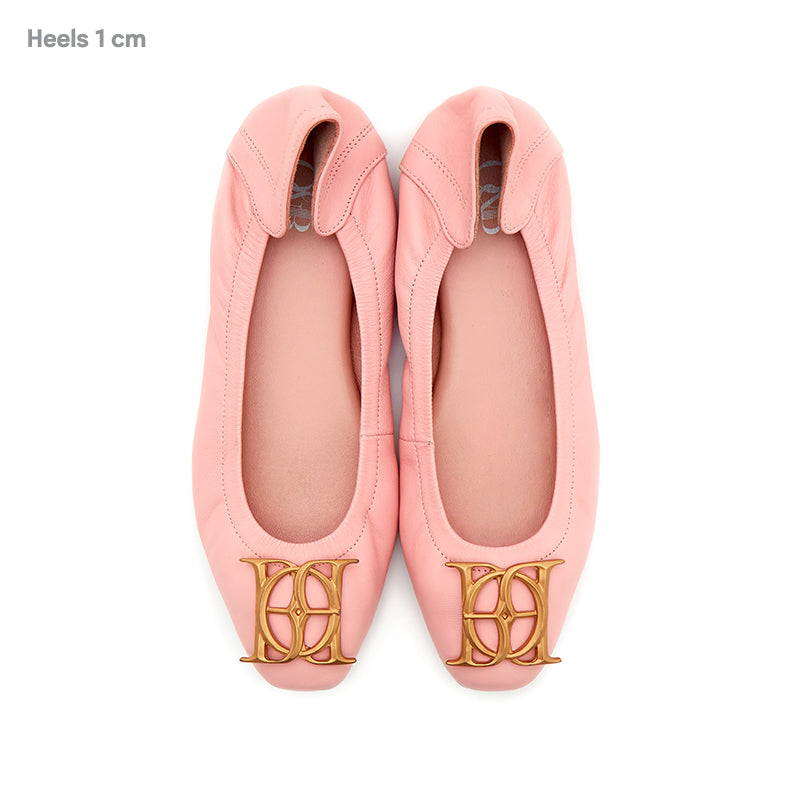 Audrey Crest in OandB pink