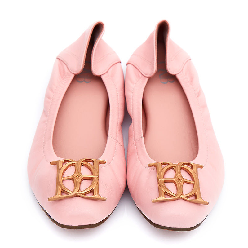 Audrey Crest in OandB pink