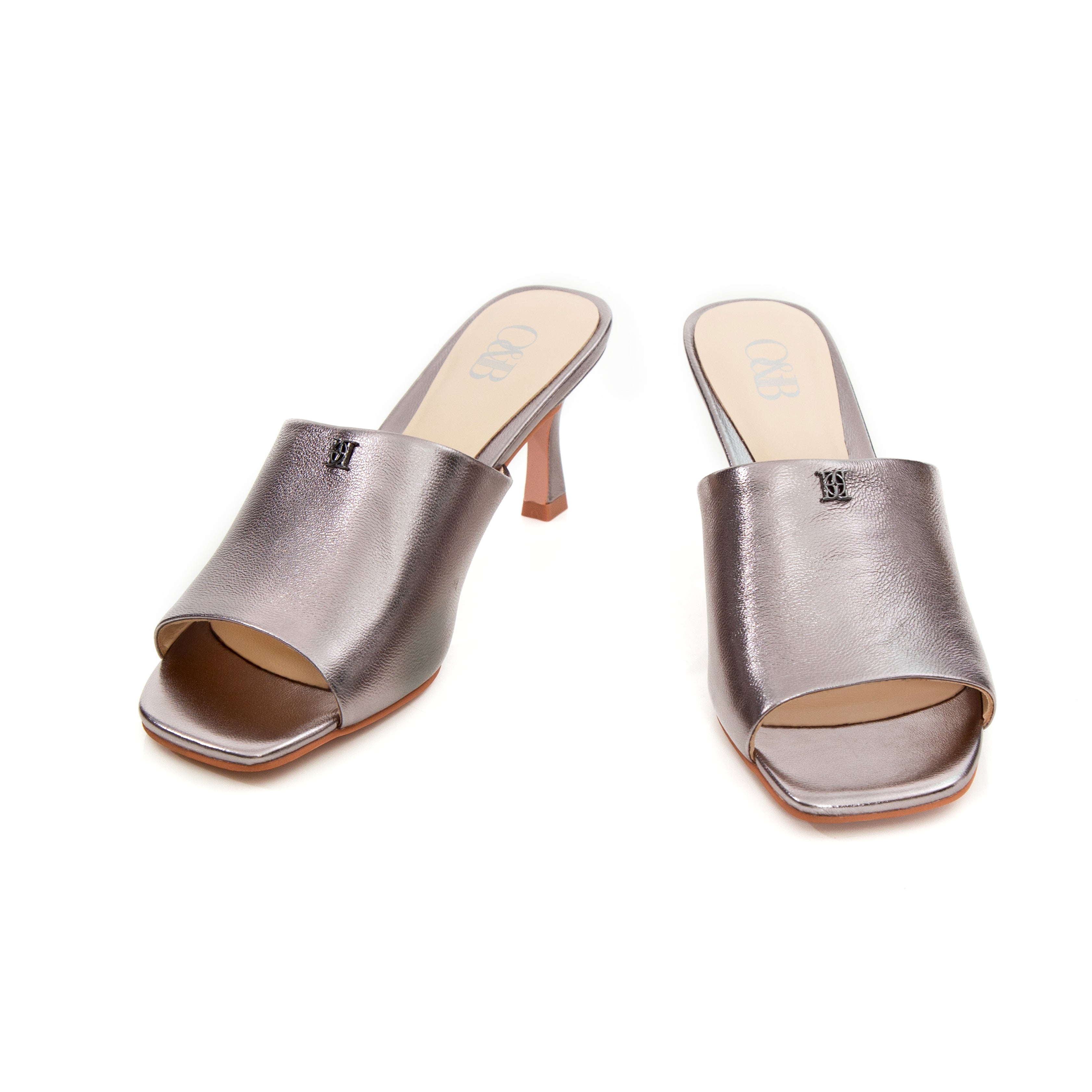 Dover Heels in Titanium Power