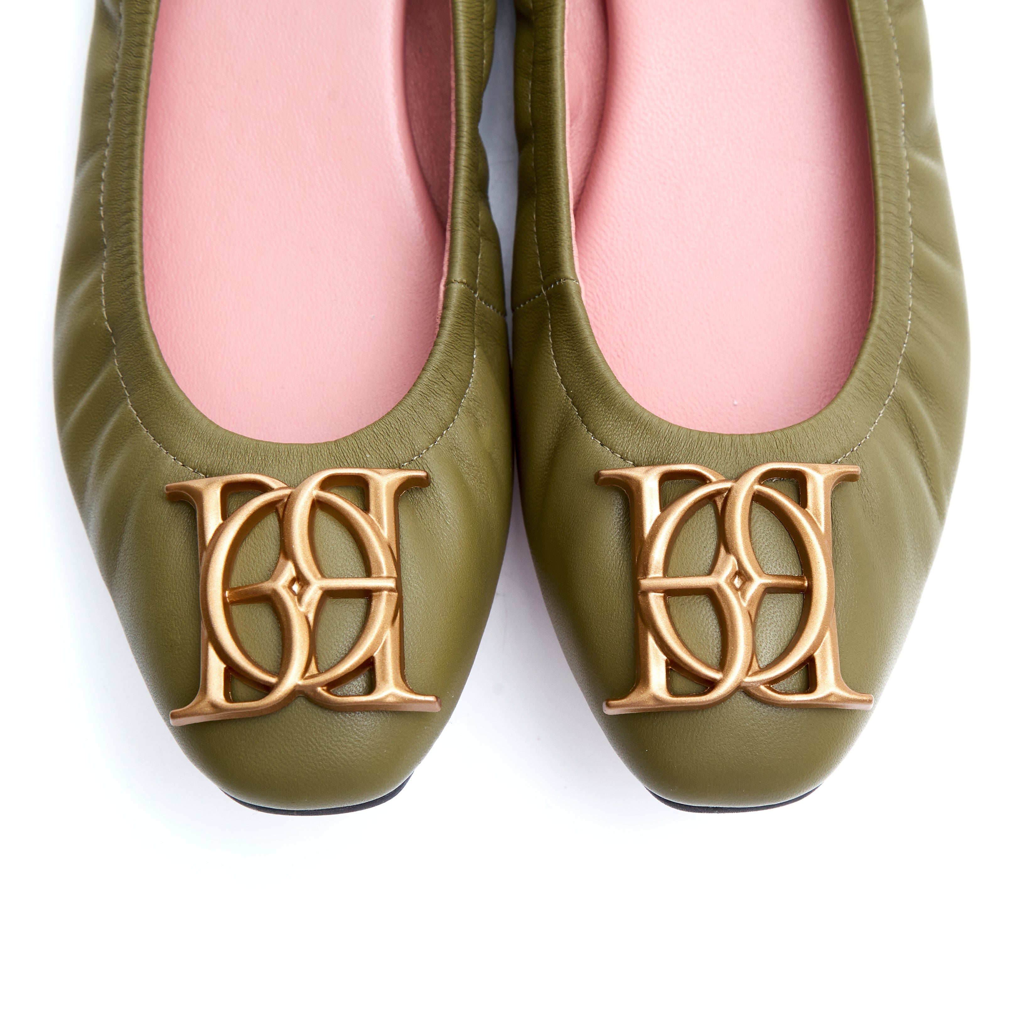 Audrey Crest in Antique Moss