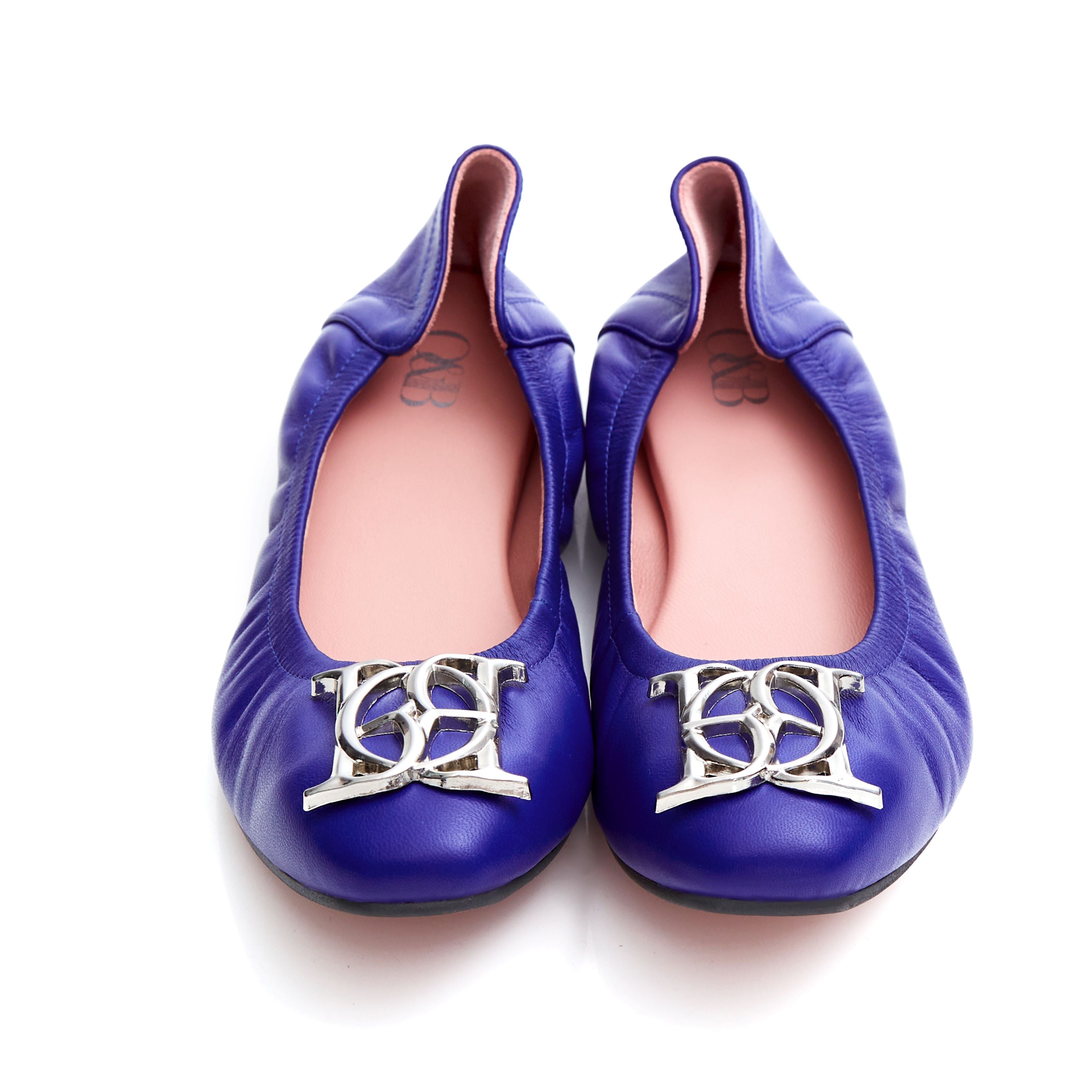 Audrey Crest In Blue Hawaii
