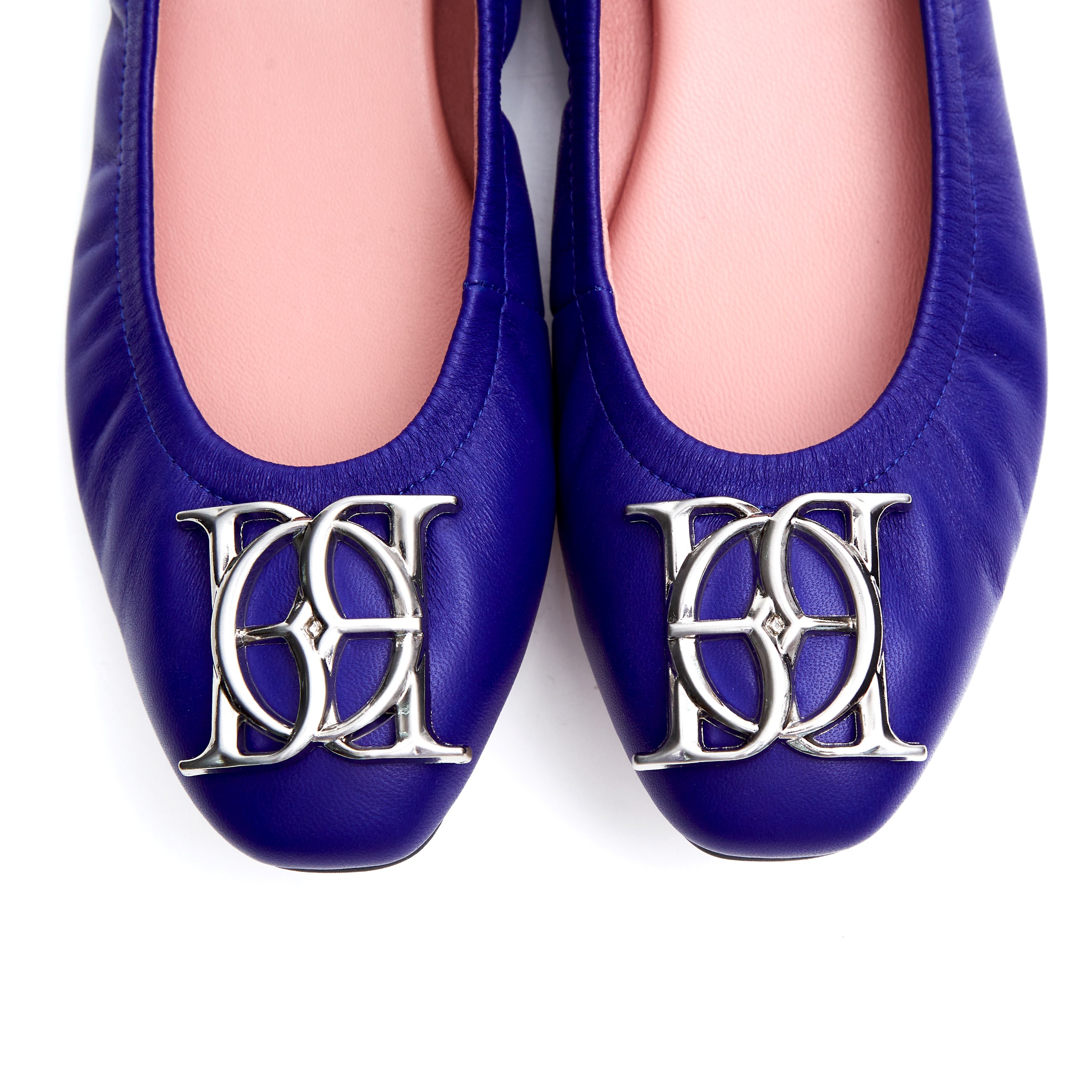 Audrey Crest In Blue Hawaii