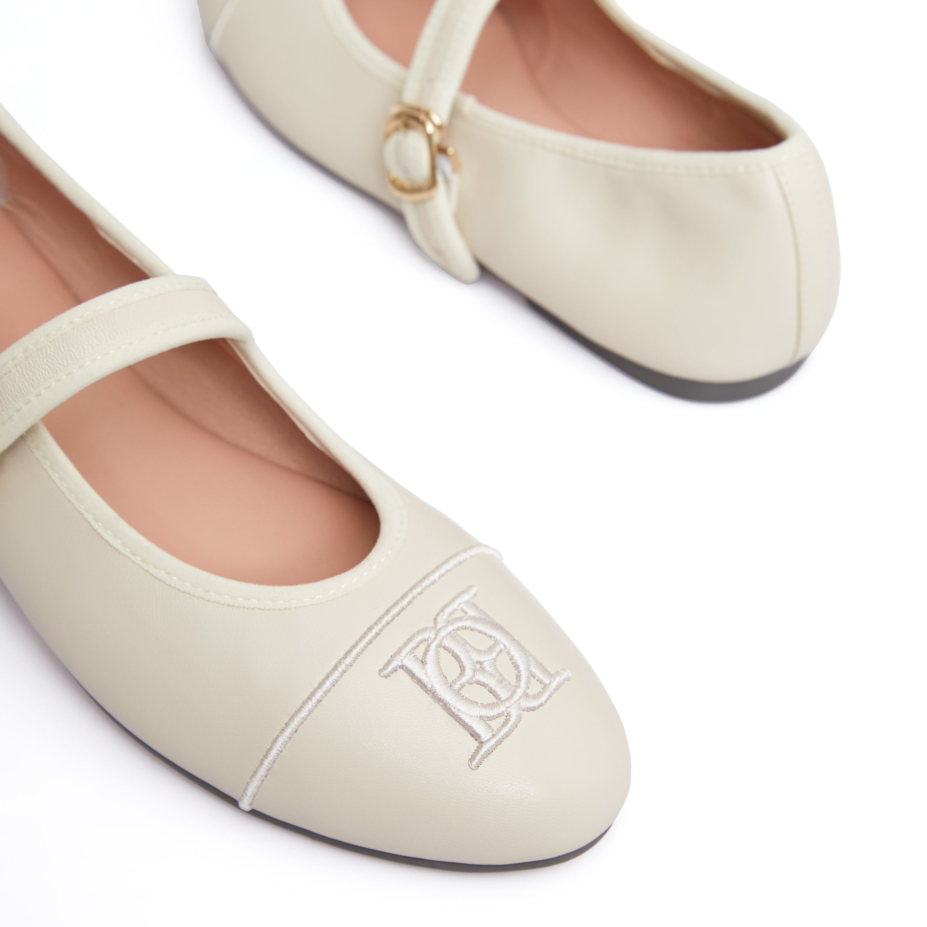 Mary Flats in Fair