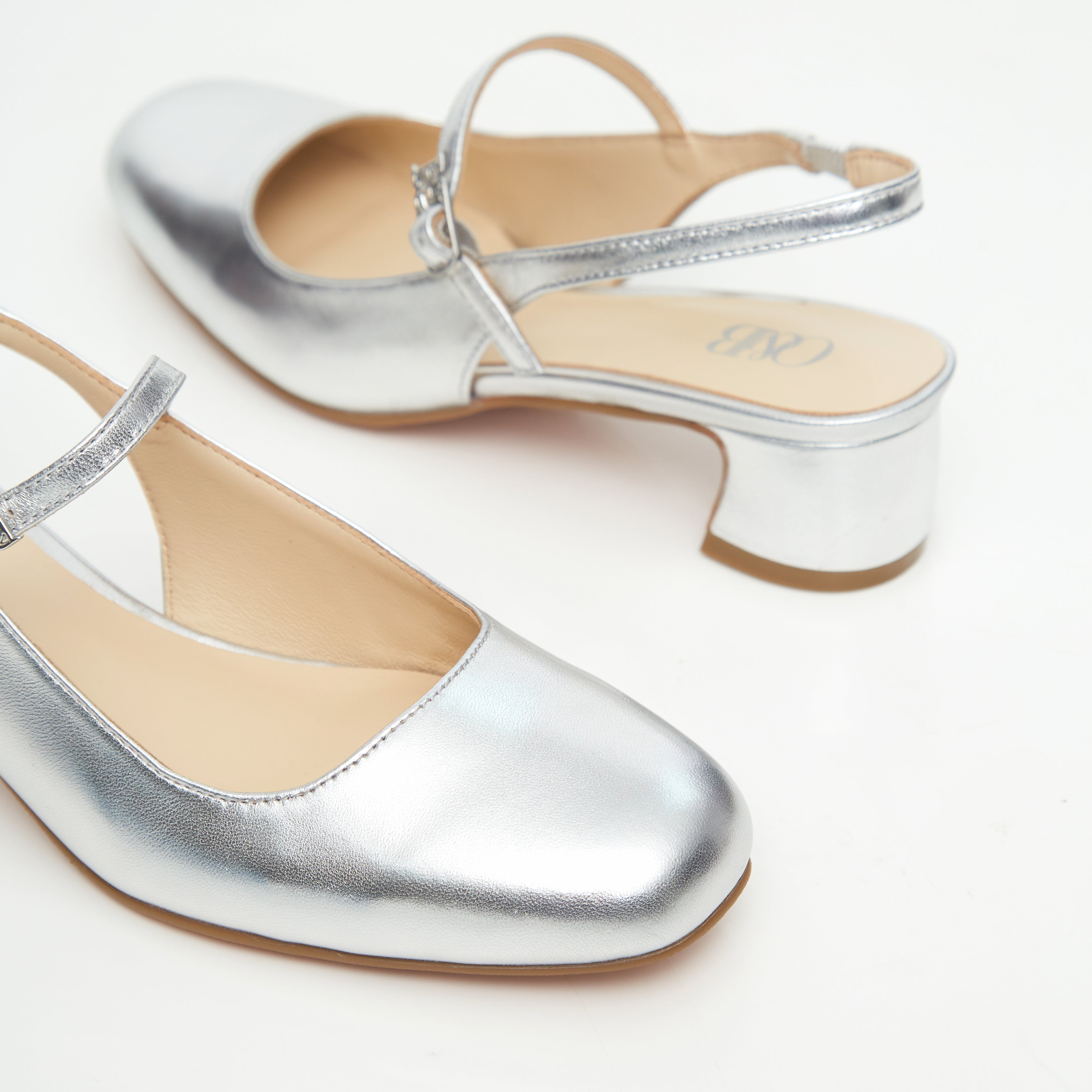 SUSANNE HEELS IN SILVER