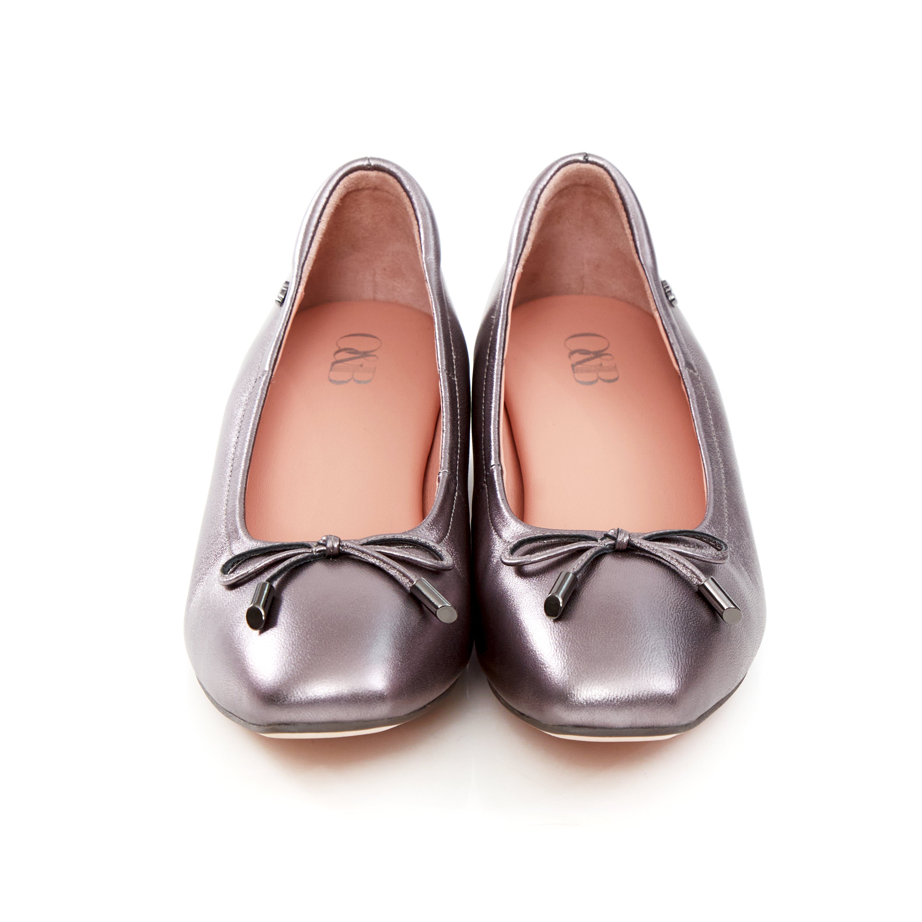 Audrey Classic Heels in Platinum