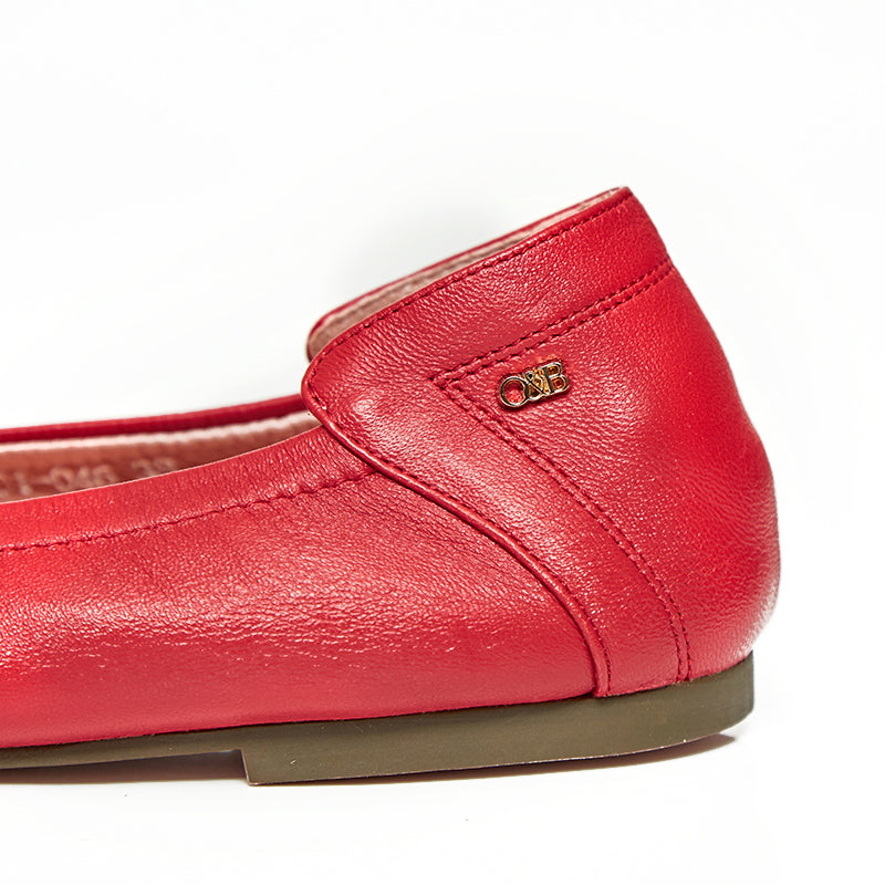 Audrey Comfy in Cherry Red