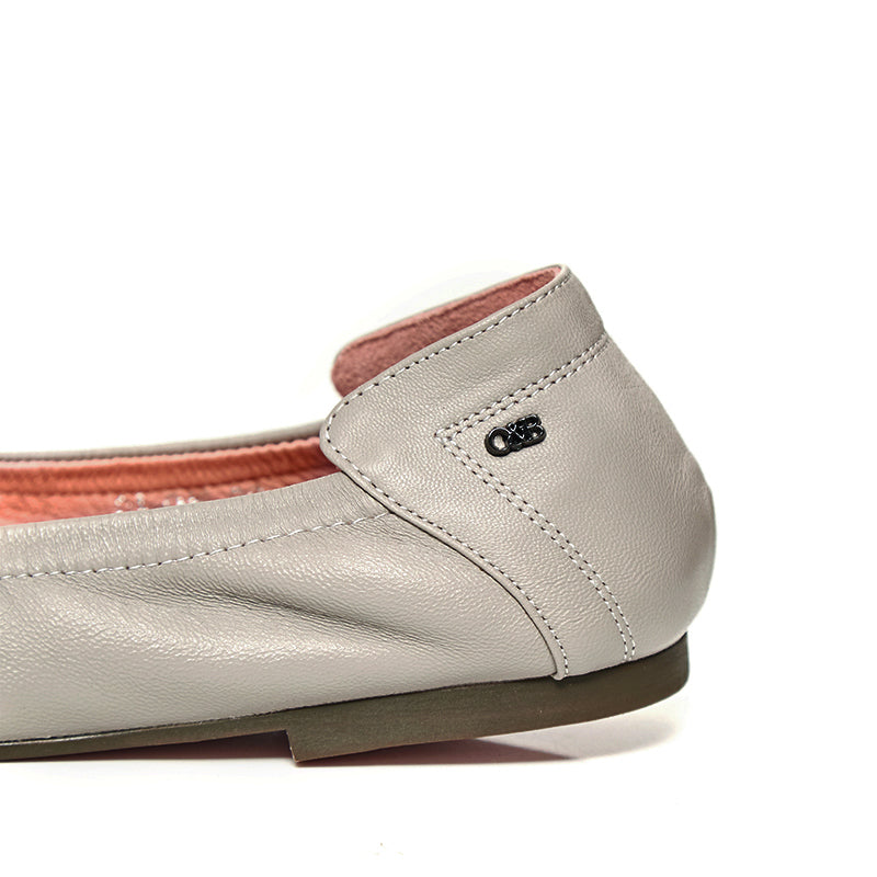 Audrey Comfy in Light Grey