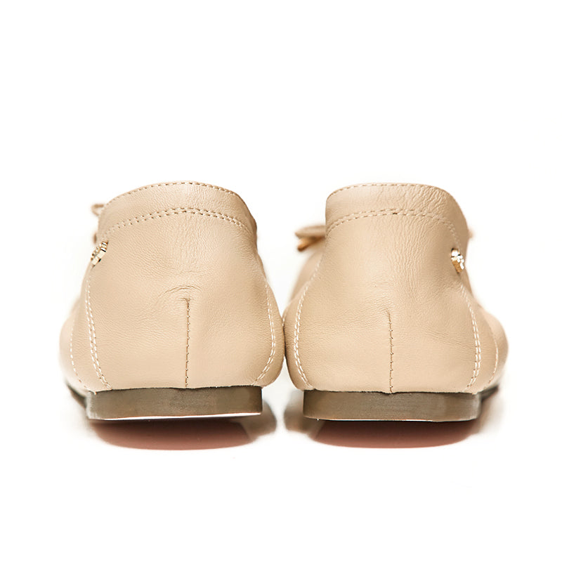 Audrey Comfy in True Naked