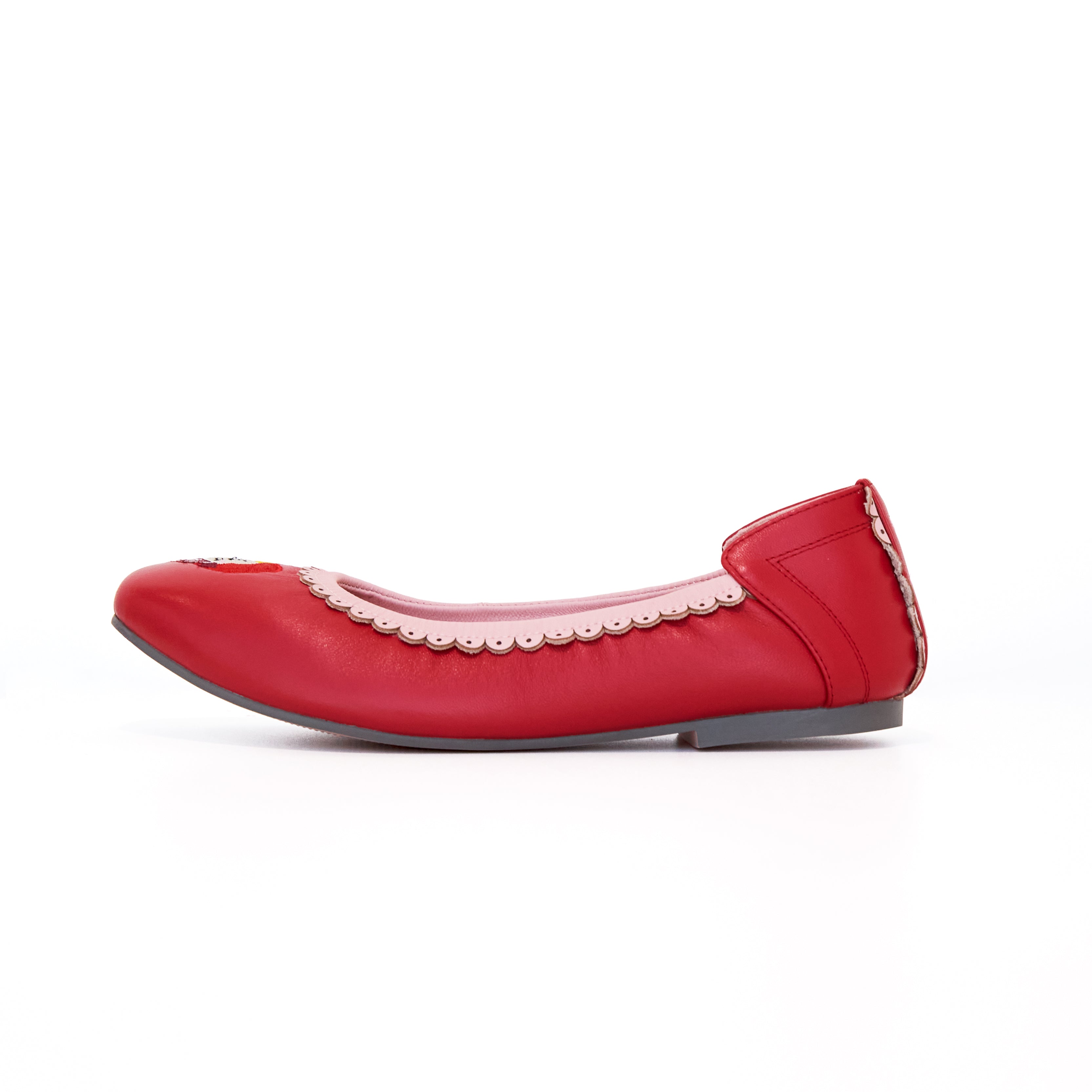 AUDREY PARADE IN RED MUSTANG