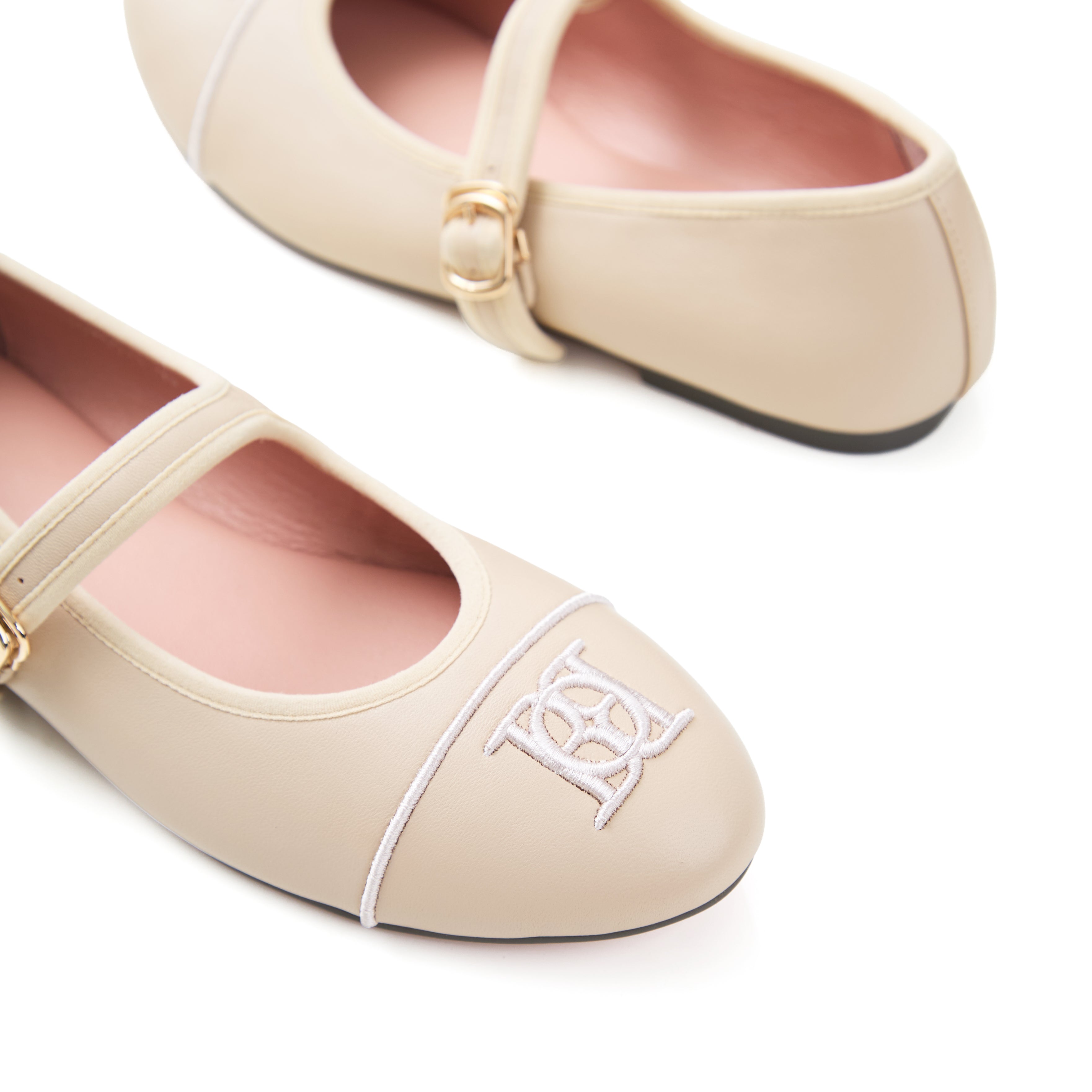 Mary Flats in Sand Beige