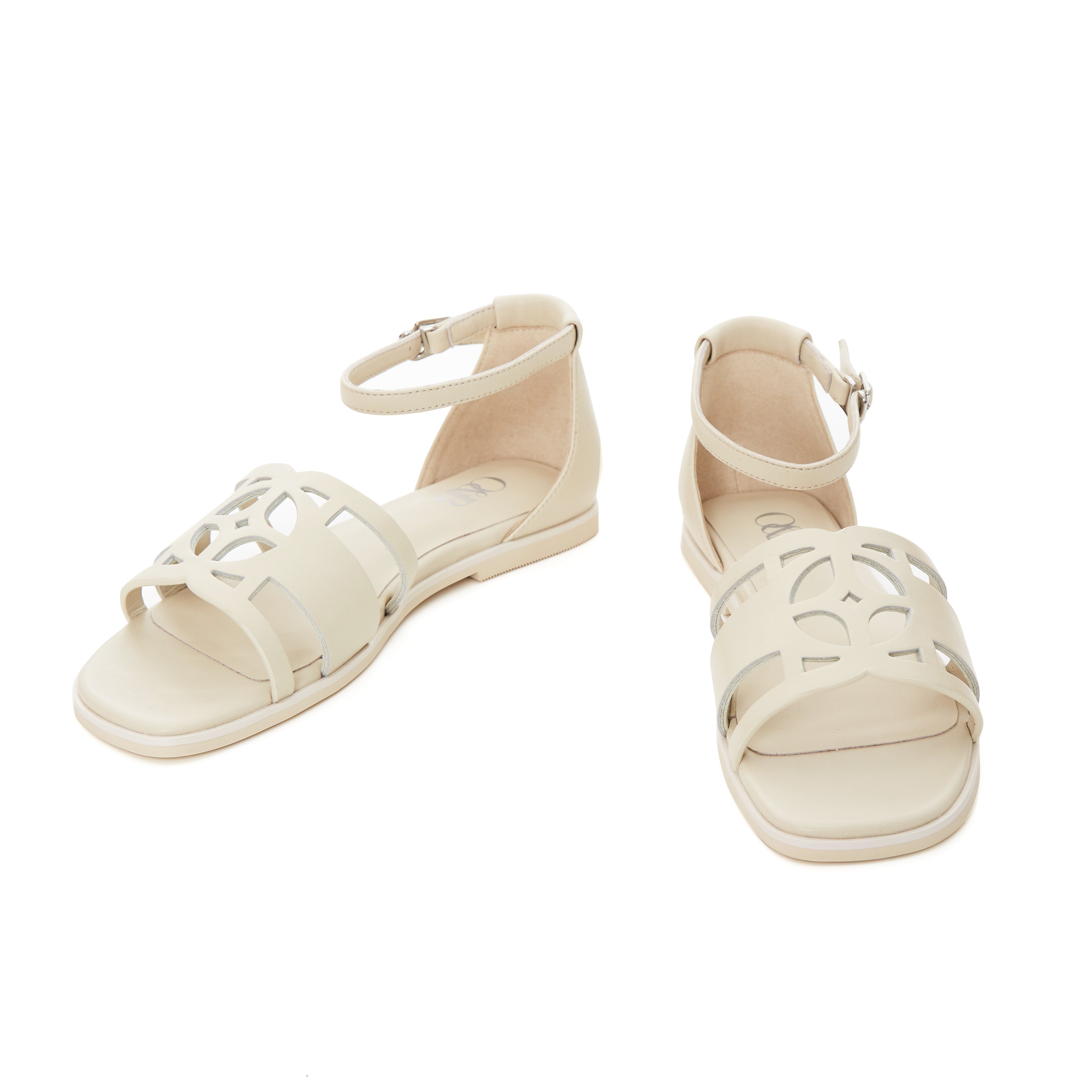 O&B Amalfi Sandals Undercover Cream Beige